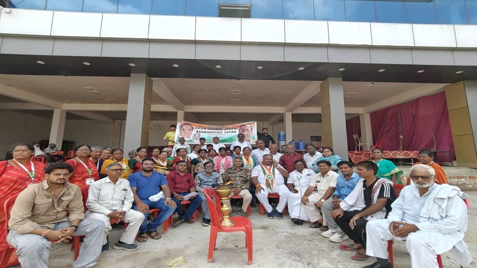 aagara-pahaca-kagarasa-ka-rajava-jayata-sathabhavana-yatara_03bf365bbb4ce06b779636b5b7e31ca8.jpeg