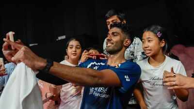 ayush-shetty-with-fans-pti-photo.jpg