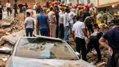 a-building-collapsed-in-satya-niketan-prompting-an-investigation-into-its-structural-integrity.jpg