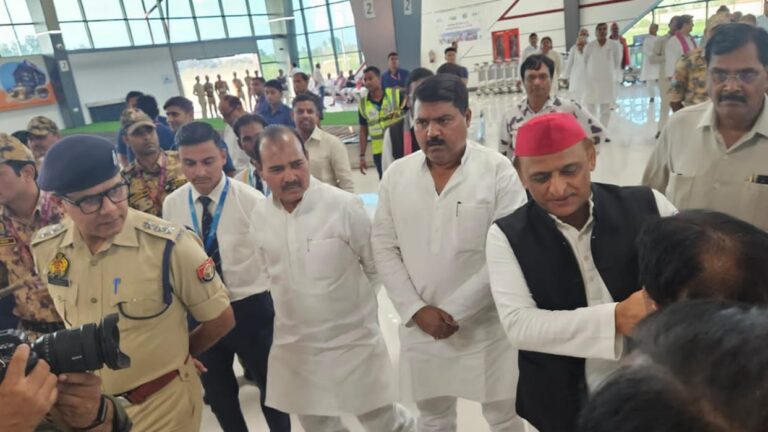 akhilesh-yadav_66dbbf9e367cb8a8966301d447a547f1.jpeg