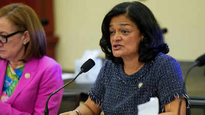 democratic-womens-caucus-forum-regarding-ice-and-cbp-policies-impact-on-women.jpg