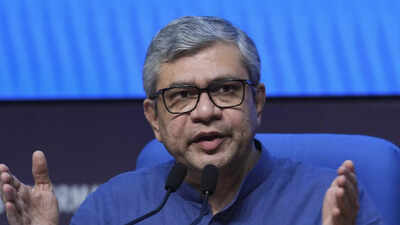 union-minister-ashwini-vaishnav.jpg